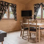 Summer House In D Browa Near The Sea Vakantiehuis Świerzno